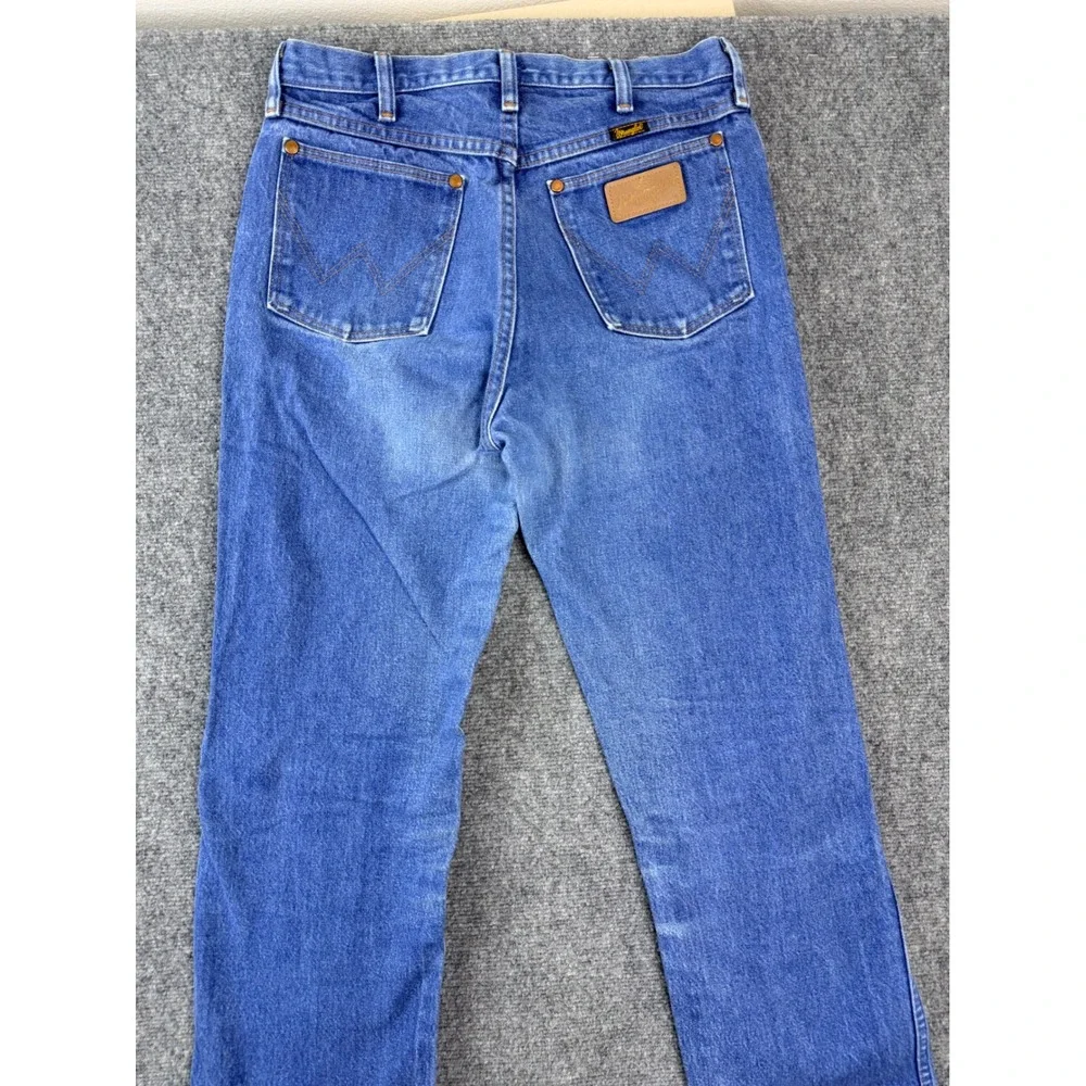 Wrangler 13MWZ Mens Blue Cowboy Cut Jeans 31x36‎ Made in USA Y2K Vintage Denim